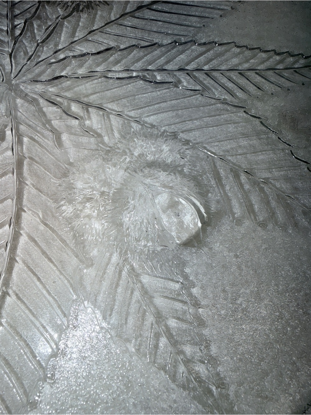 Quality French Luminark Pressed Glass Cake Serving Platter w/ Starburst Pattern - Picture 3 of 4
